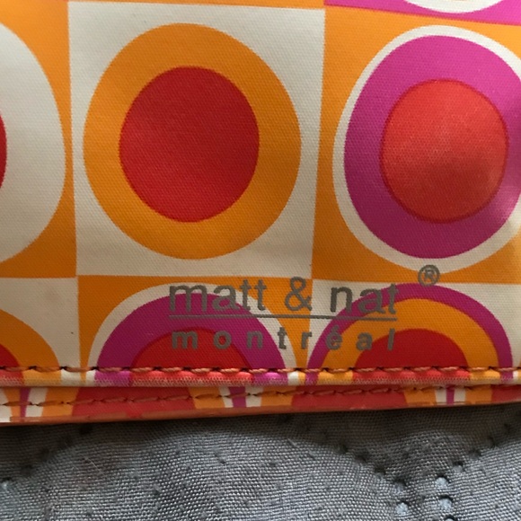 Mat & Nat of Montreal Vegan Leather Bag Orange Sofia - Picture 6 of 6